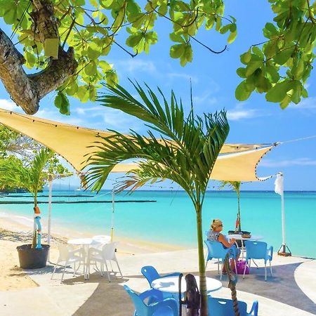 Kaz Kreol Beach Hotel Ocho Rios Esterno foto