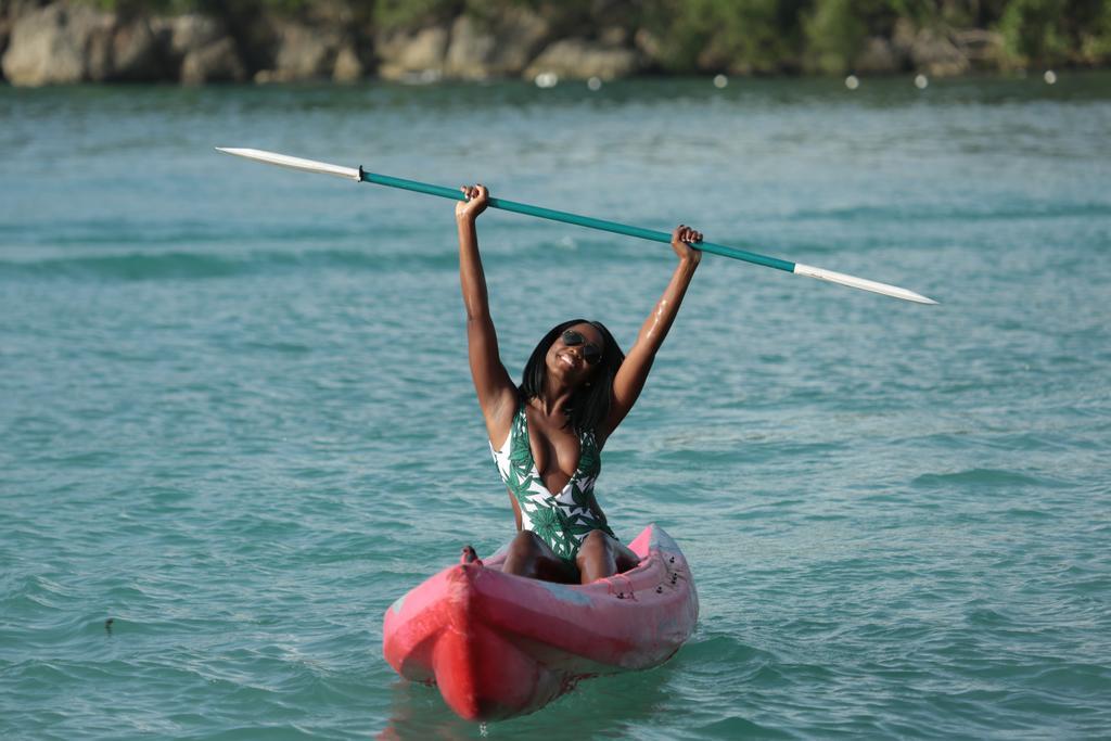 Kaz Kreol Beach Hotel Ocho Rios Esterno foto
