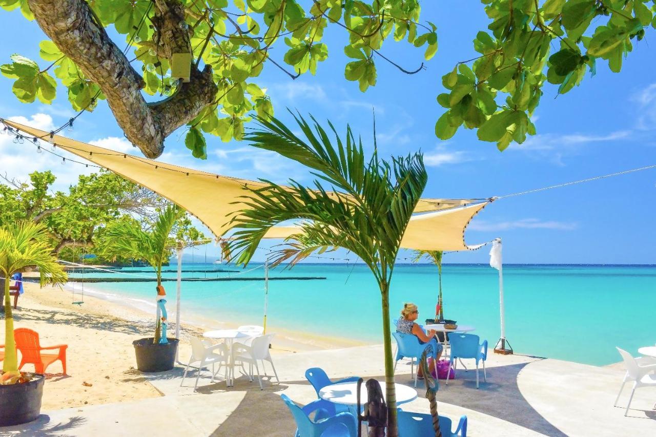 Kaz Kreol Beach Hotel Ocho Rios Esterno foto