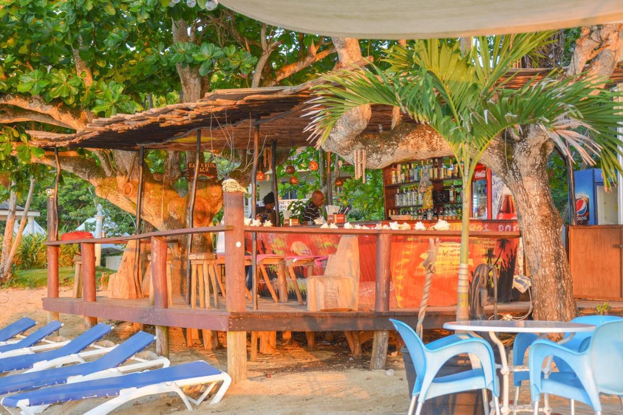 Kaz Kreol Beach Hotel Ocho Rios Esterno foto