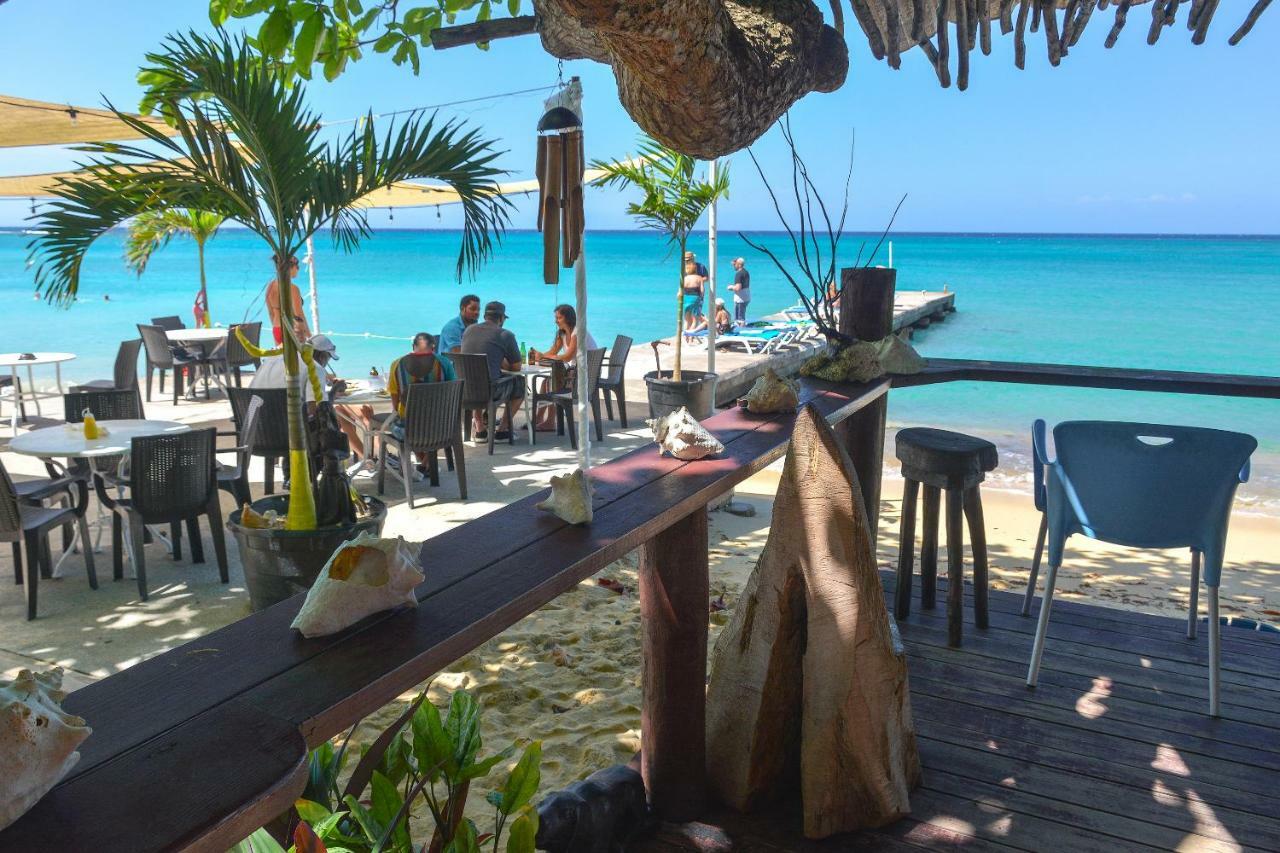 Kaz Kreol Beach Hotel Ocho Rios Esterno foto